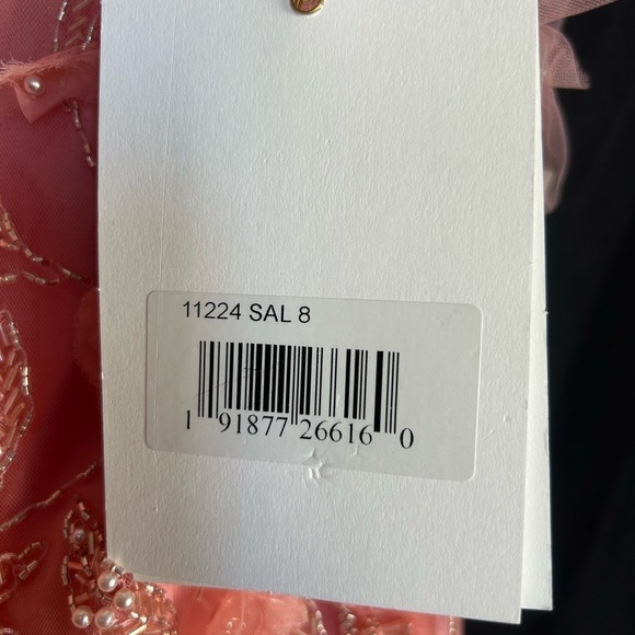 Mac Duggal 11224 NWT Embellished Cap Sleeve V Neck Gown - Picture 6 of 6